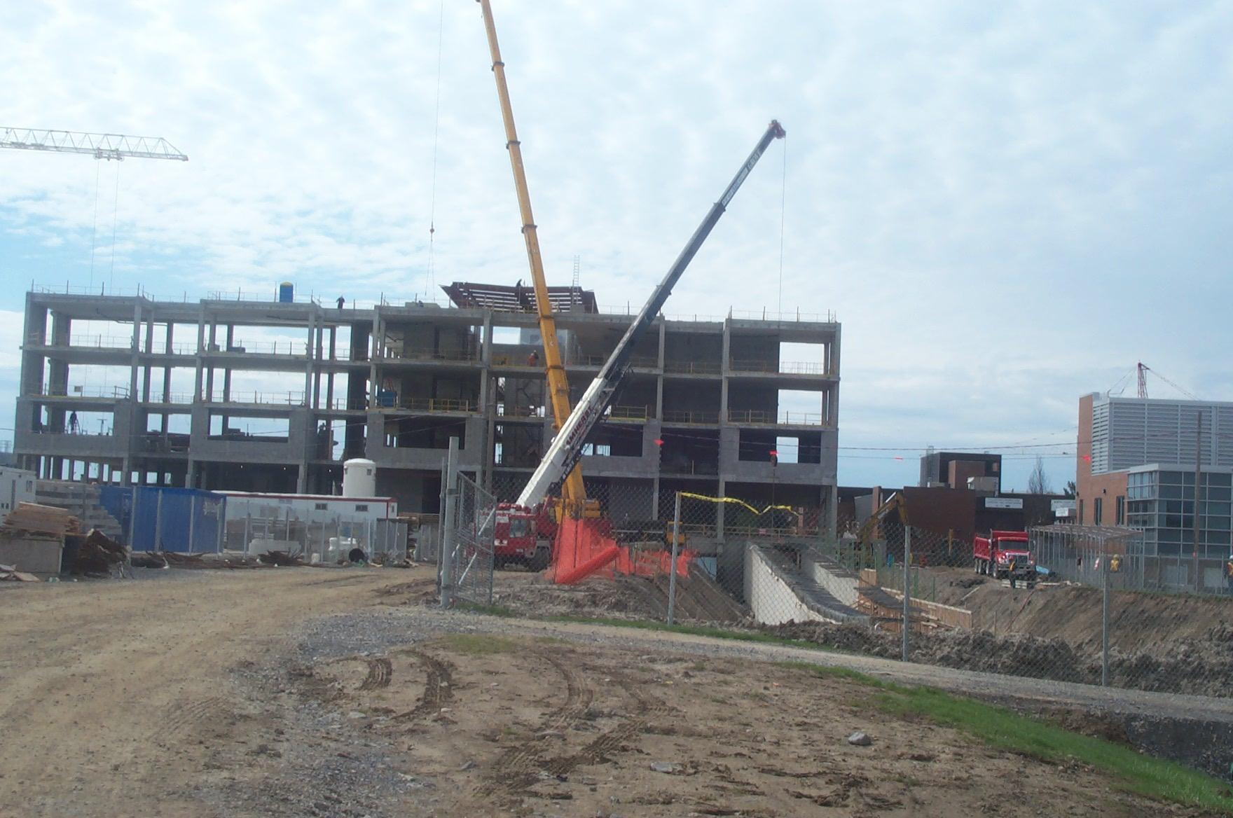 2003_superbuild_2_uoit_bldg_1.jpg